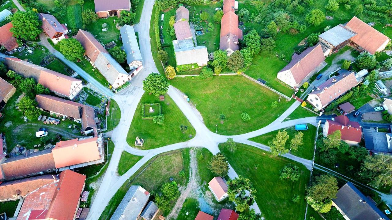 Roubenka Rozkos Villa Nové Město nad Metují Dış mekan fotoğraf